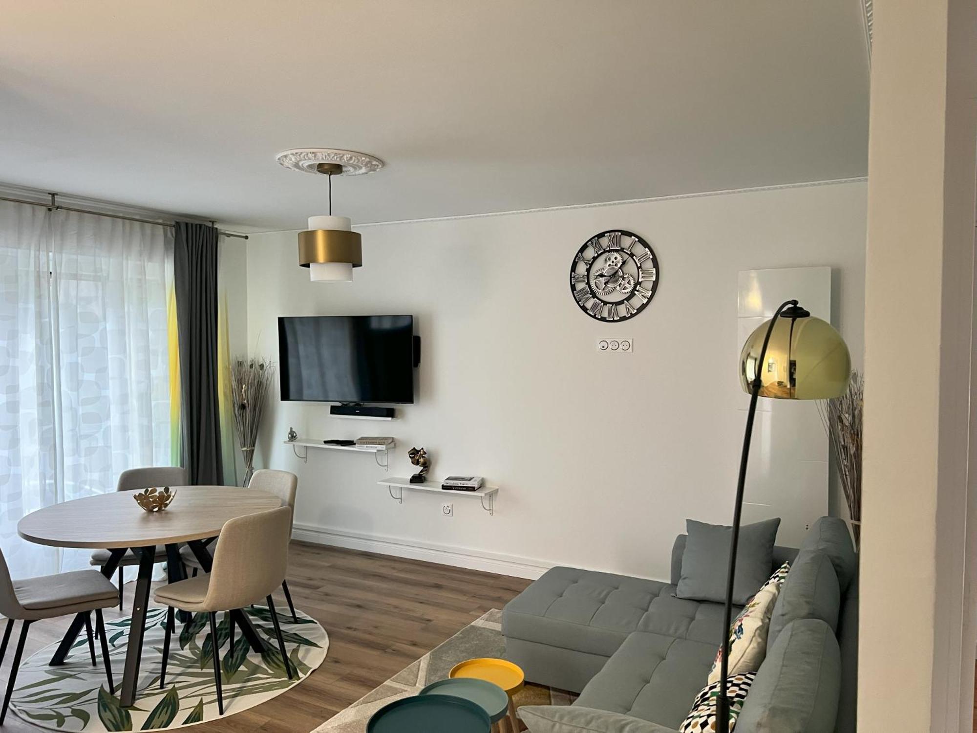 Belle Maison Avec Jardin ! Bezannes Экстерьер фото